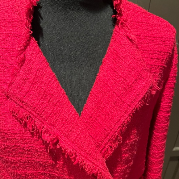 Chico’s Tweed Red Blazer w/Gold Buttons Size 2 (14-16) Excellent Condition $30 - Picture 2 of 7